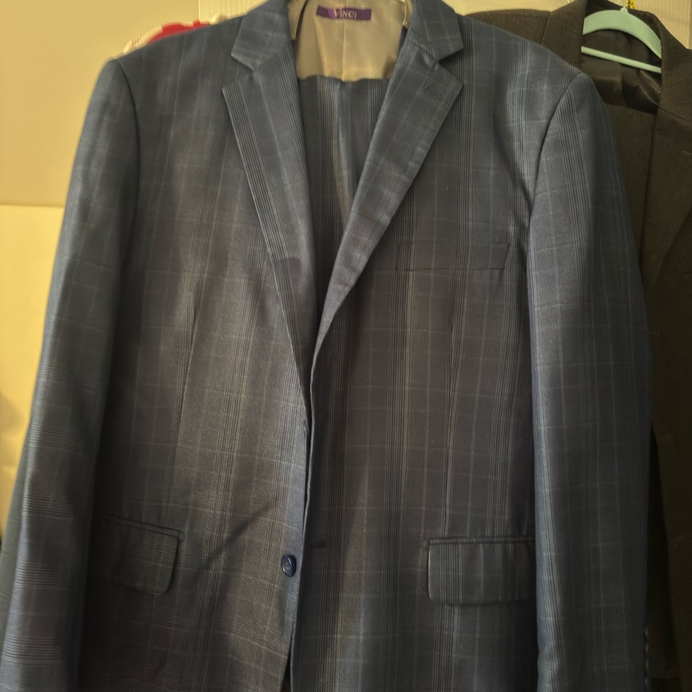 Men's Gray Two-Button Suit Jacket - image 2